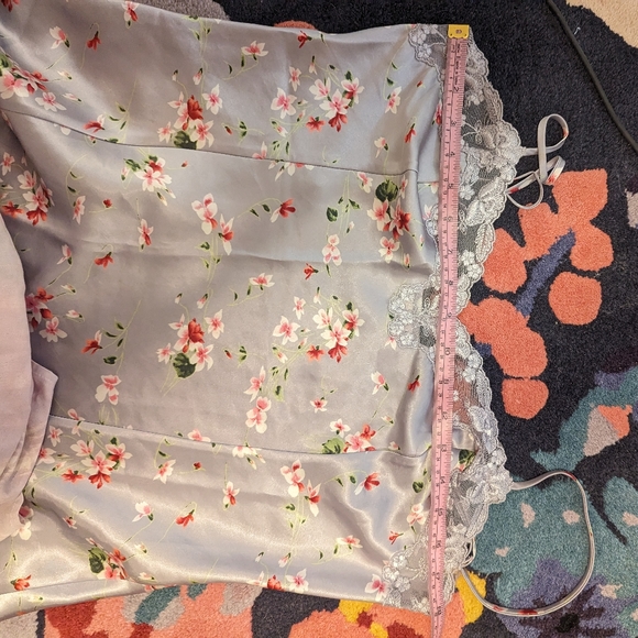 Victoria's Secret Mini Floral Satin and Lace Chemise in pale lavender Medium - Picture 8 of 9